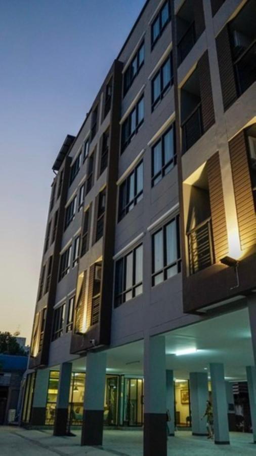 Plearnwan Deluxe Mansion Ξενοδοχείο Μπανγκόκ Εξωτερικό φωτογραφία
